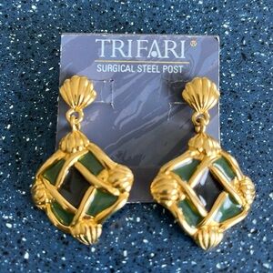 Vintage Trifari post gold tone and green enamel earrings